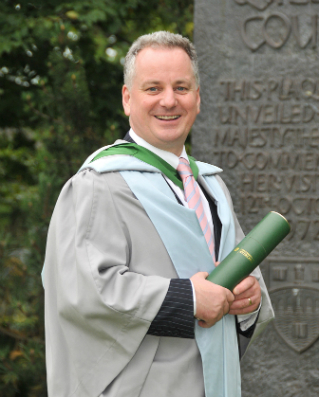 Former First Minister, Lord McConnell, an honorary graduate of the University