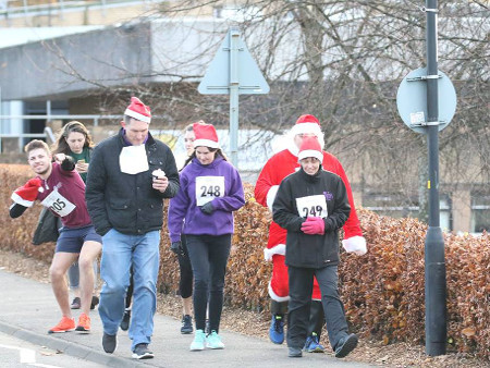 Santa Run participants