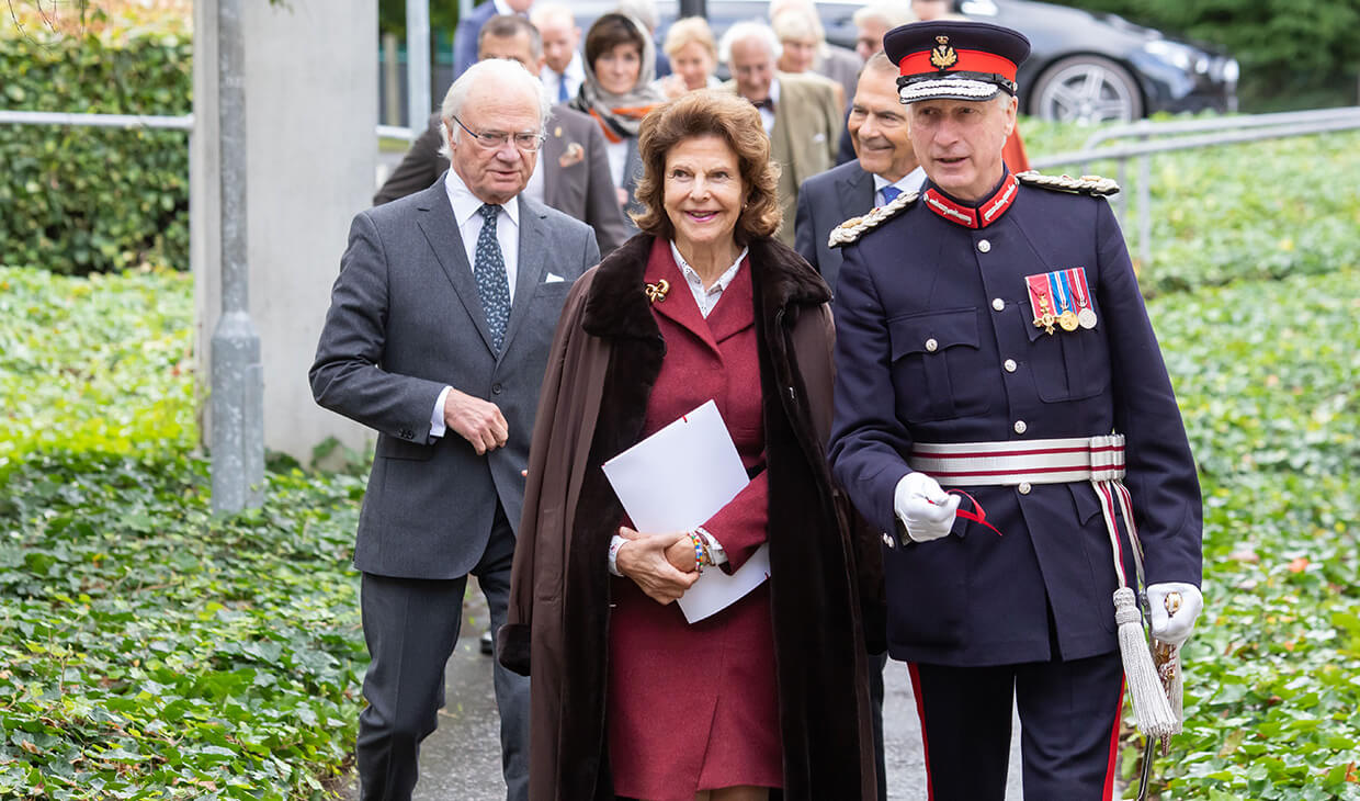 Swedish Royals and Lord-Lieutenant of Stirling and Falkirk in uniform walking towards camera