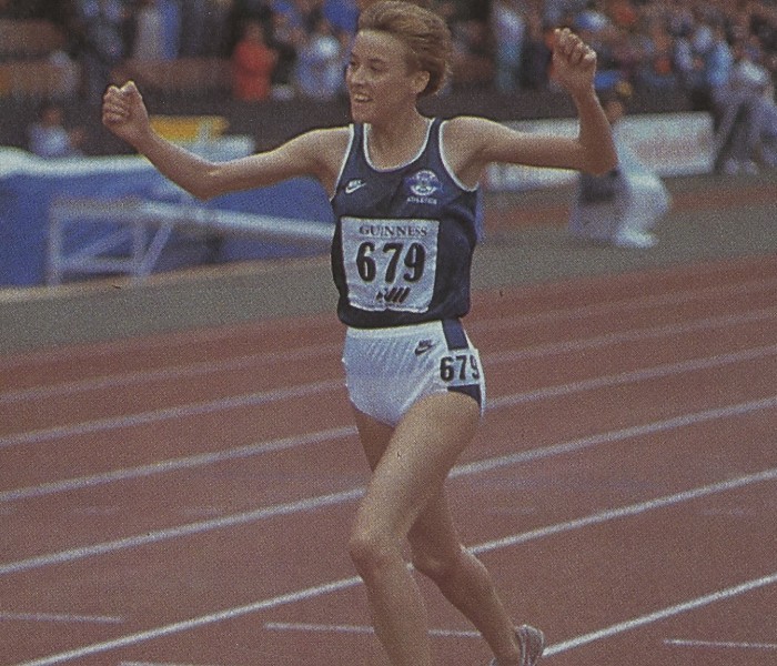 Liz Lynch on the track in 1986 Commonwealth Games in Edinburgh
