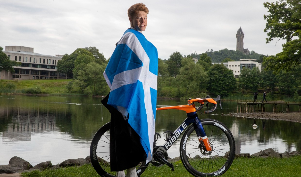 Cyclist Finn Crockett has graduated from the University of Stirling.