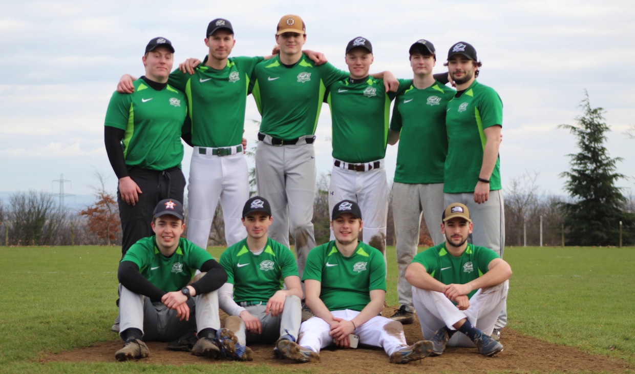 The University's mixed baseball team.